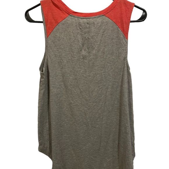 Stranger Things Netflix Official Gray and Red Embroidered Cast Casual Tank Top - Picture 5 of 6